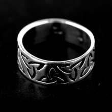 Stříbrný prsten 15237