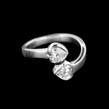 Stříbrný prsten 38973