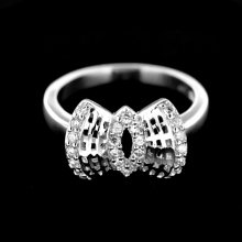 Stříbrný prsten 14979