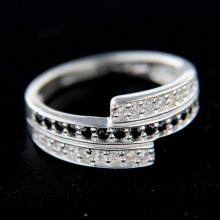 Stříbrný prsten 14786