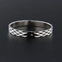 Stříbrný prsten 13843