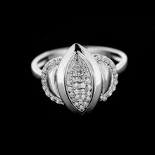Stříbrný prsten 14988