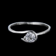 Stříbrný prsten 15639