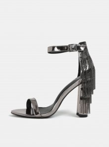 Metalické sandálky na podpatku ve stříbrné barvě MISSGUIDED