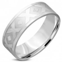 Prsten stříbrné barvy z chirurgické oceli - motiv \"X\", kosočtverce, 8 mm L08.05