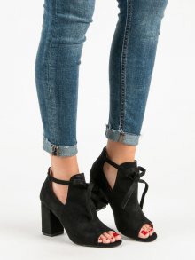 Výborné dámské  sandály černé na širokém podpatku
