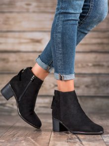 Originální  kotníčkové boty černé dámské na širokém podpatku