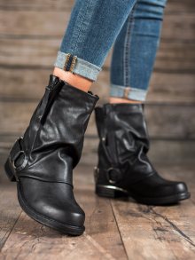 Stylové dámské černé  kotníčkové boty na plochém podpatku