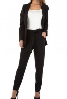 Dámský stylový kostým