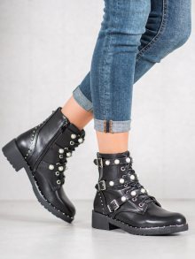 Krásné dámské  kotníčkové boty černé na plochém podpatku