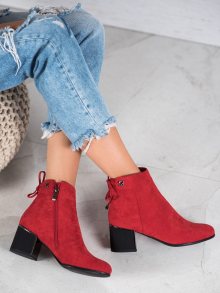 Pěkné  kotníčkové boty dámské červené na širokém podpatku