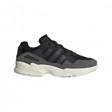 adidas Yung-96 černá EUR 42,5
