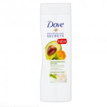 Dove Povzbuzující tělové mléko Nourishing Secrets (Body Lotion) 400 ml