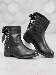 Trendy  kotníčkové boty černé dámské na plochém podpatku