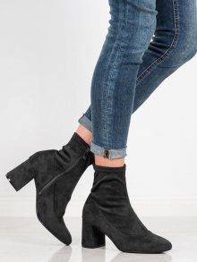 Exkluzívní  kotníčkové boty dámské černé na širokém podpatku
