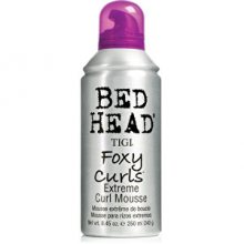Tigi Pěnové tužidlo pro vlnité vlasy Bed Head Foxy Curls Extreme (Curl Mousse) 250 ml
