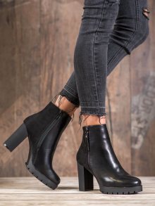 Luxusní dámské černé  kotníčkové boty na širokém podpatku