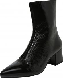VAGABOND SHOEMAKERS Nízké kozačky \'Mya\' černá