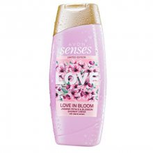 Avon Krémový sprchový gel Love in Bloom (Shower Cream) 250 ml