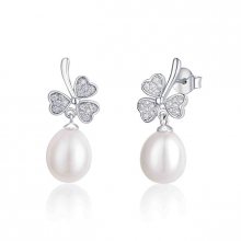 JwL Luxury Pearls Čtyřlístkové stříbrné náušnice s perlou a zirkony JL0618