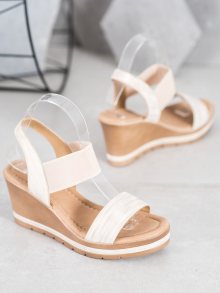 Trendy dámské hnědé  sandály na klínku