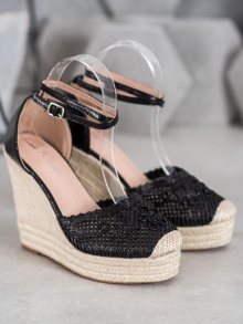 Moderní  lodičky černé dámské na klínku