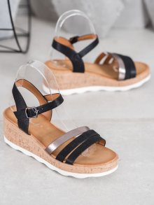 Originální  sandály dámské černé na klínku