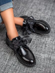 Stylové černé  polobotky dámské bez podpatku