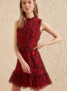 Červené vzorované šaty Trendyol - L