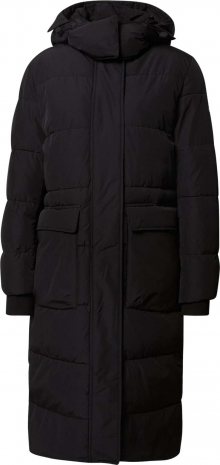 Tommy Jeans Zimní kabát černá