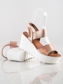Exkluzívní dámské  sandály zlaté na klínku