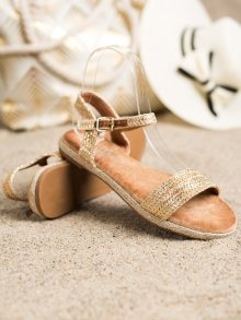 Pěkné zlaté  sandály dámské bez podpatku