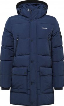 Calvin Klein Zimní bunda černá / bílá / námořnická modř