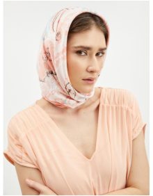 Meruňkový dámský vzorovaný saténový šátek