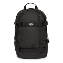  Praktický ruksak Eastpak Getter CS Mono v černé barvě