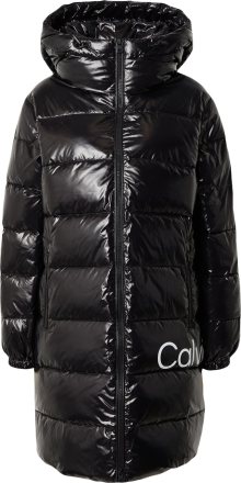 Zimní kabát Calvin Klein Jeans černá / offwhite