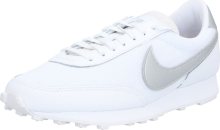 Tenisky \'Daybreak\' Nike Sportswear stříbrná / bílá