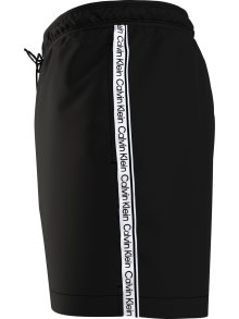Pánské plavky Medium Drawstring Swim Shorts Logo Tape KM0KM00741BEH černá - Calvin Klein S