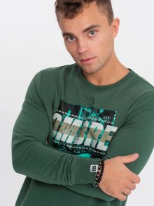 Ombre Clothing Pánská zelená mikina s výrazným nápisem V2 SSPS-0156