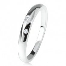 Lesklý prsten s vypouklým ramenem, dva čiré zirkonky, ze stříbra 925 SP33.17