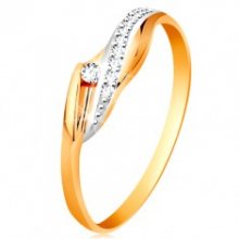 Zlatý 14K prsten - lesklá zvlněná ramena, třpytivá čirá vlnka a zirkon GG191.61/67